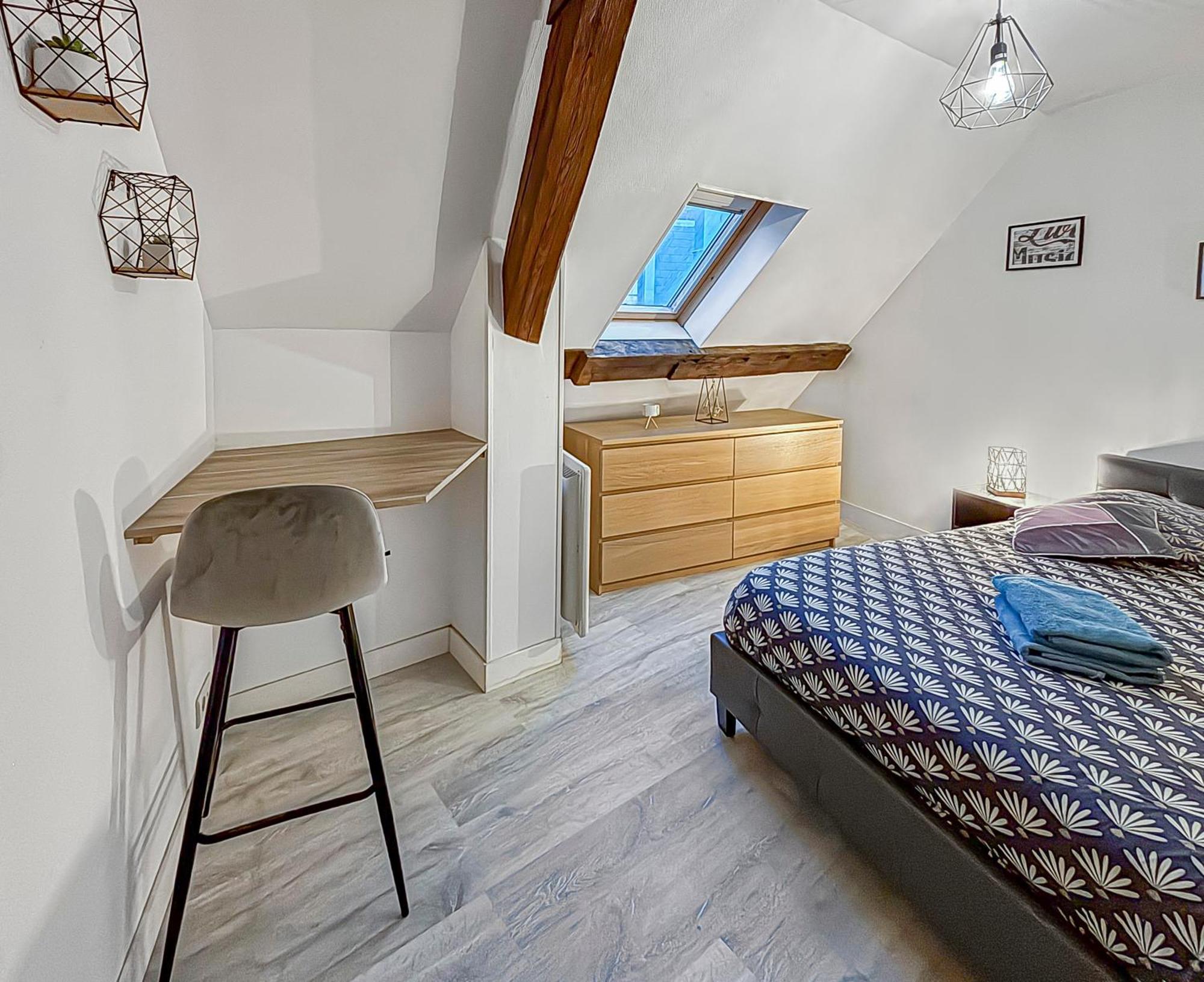 Spacieux & Lumineux Avec Smart Tv Et Wi-Fi Rapide Troyes Luaran gambar