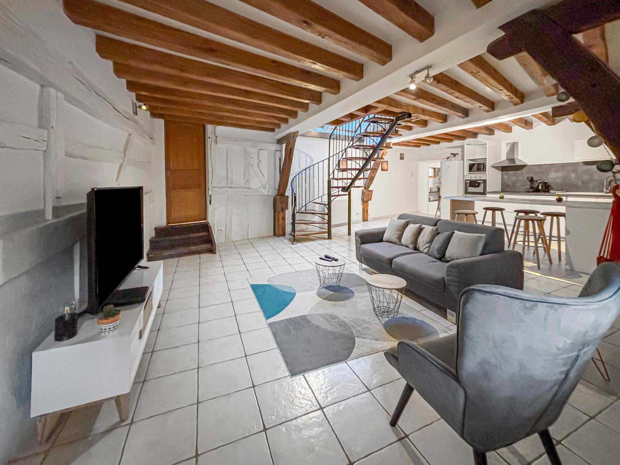 Spacieux & Lumineux Avec Smart Tv Et Wi-Fi Rapide Troyes Luaran gambar