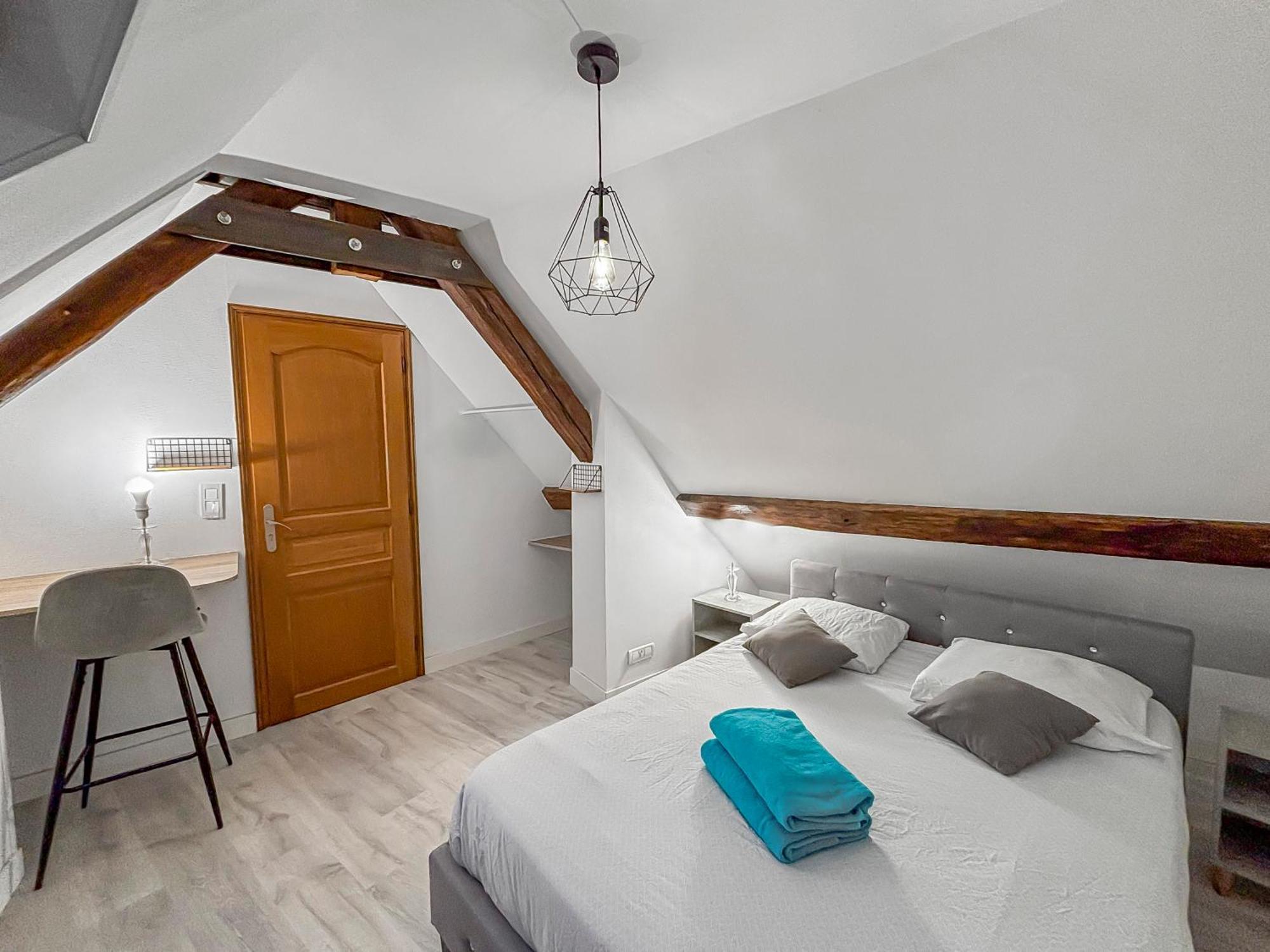 Spacieux & Lumineux Avec Smart Tv Et Wi-Fi Rapide Troyes Luaran gambar