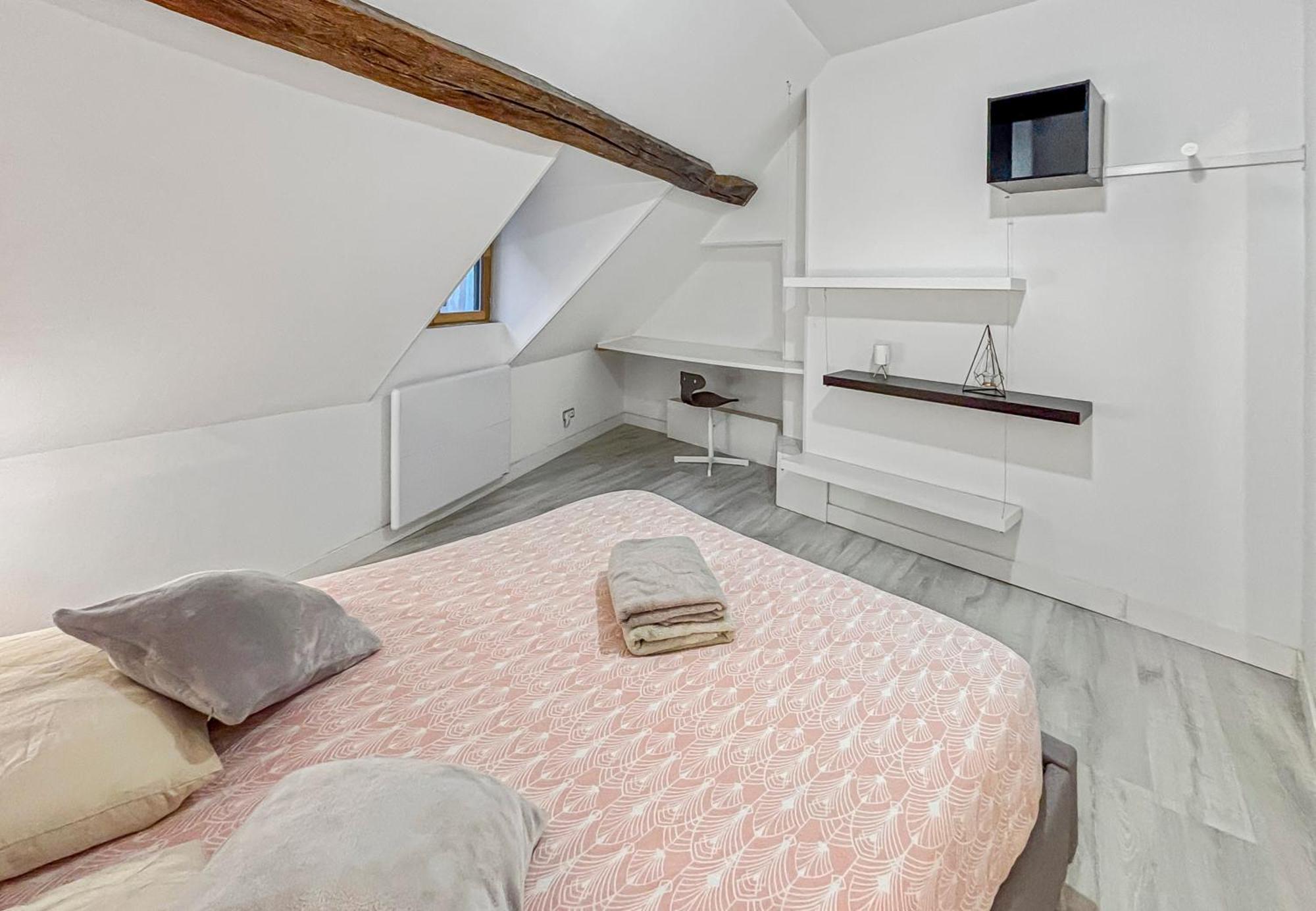 Spacieux & Lumineux Avec Smart Tv Et Wi-Fi Rapide Troyes Luaran gambar